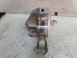 bontott DACIA DUSTER Jobb első Féltengely Tartó