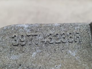 bontott DACIA DUSTER Jobb első Féltengely Tartó