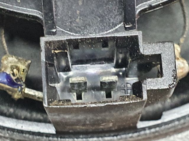 bontott DACIA DUSTER Jobb első Hangszóró