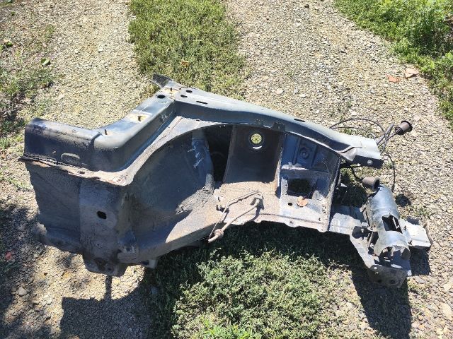 bontott DACIA DUSTER Jobb első Negyed Karosszéria Csomag