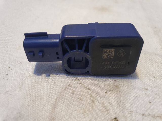 bontott DACIA DUSTER Jobb első Oldal Ütközés Érzékelő