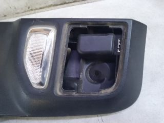 bontott DACIA DUSTER Jobb első Sárvédő Díszléc