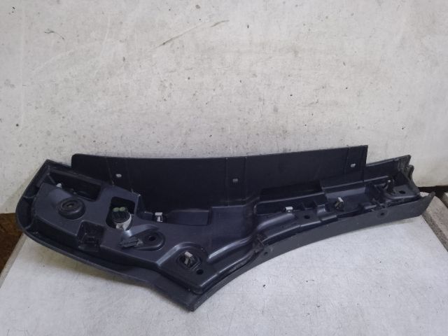 bontott DACIA DUSTER Jobb első Sárvédő Díszléc