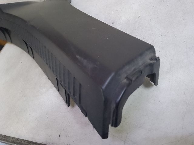 bontott DACIA DUSTER Jobb első Sárvédő Díszléc