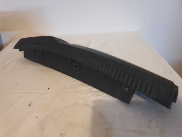 bontott DACIA DUSTER Jobb első Sárvédő Díszléc