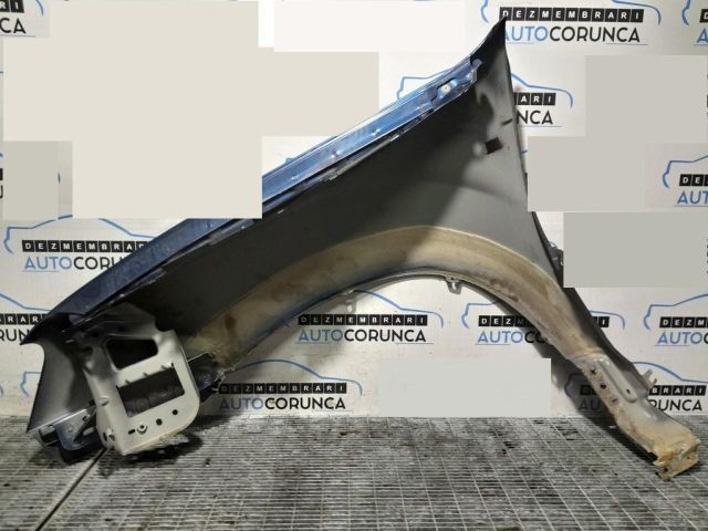 bontott DACIA DUSTER Jobb első Sárvédő