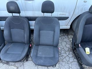 bontott DACIA DUSTER Jobb első Ülés