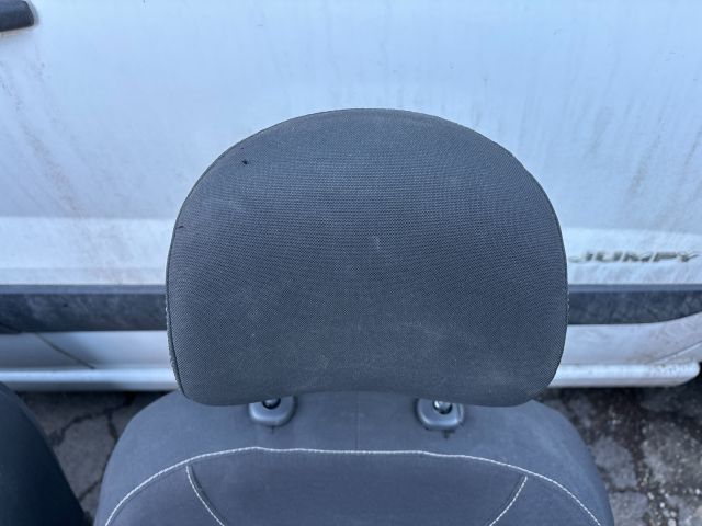 bontott DACIA DUSTER Jobb első Ülés