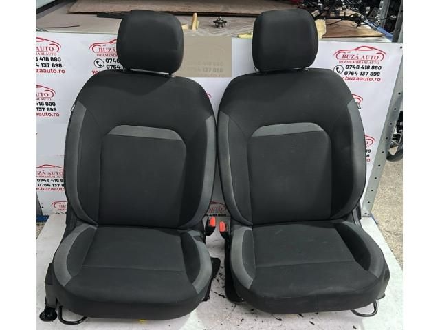 bontott DACIA DUSTER Jobb első Ülés