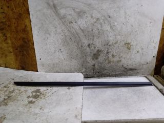 bontott DACIA DUSTER Jobb első Vízlehúzó Gumicsík