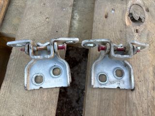 bontott DACIA DUSTER Jobb első Zsanér