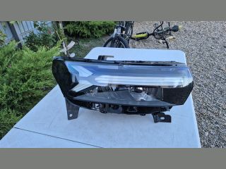 bontott DACIA DUSTER Jobb Fényszóró