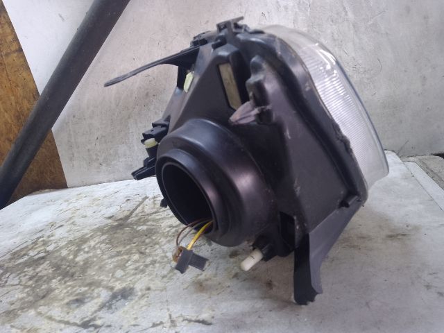 bontott DACIA DUSTER Jobb Fényszóró