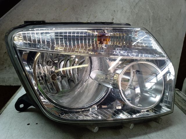 bontott DACIA DUSTER Jobb Fényszóró