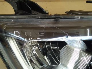 bontott DACIA DUSTER Jobb Fényszóró