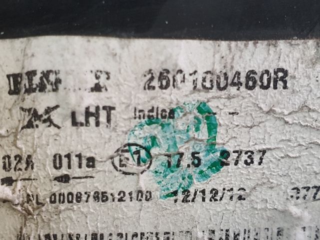 bontott DACIA DUSTER Jobb Fényszóró