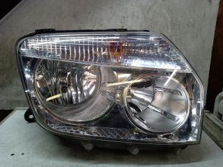 bontott DACIA DUSTER Jobb Fényszóró