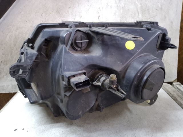 bontott DACIA DUSTER Jobb Fényszóró