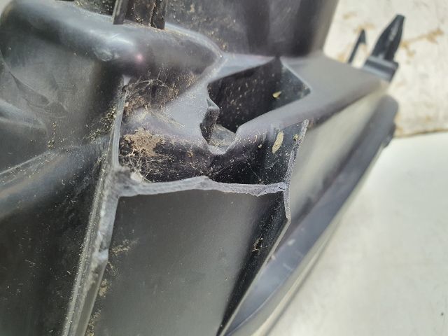 bontott DACIA DUSTER Jobb Fényszóró