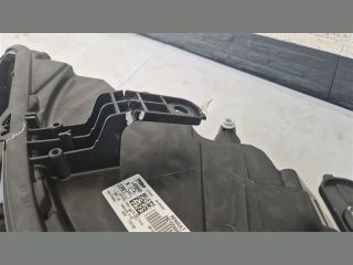 bontott DACIA DUSTER Jobb Fényszóró