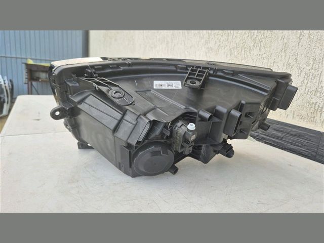 bontott DACIA DUSTER Jobb Fényszóró