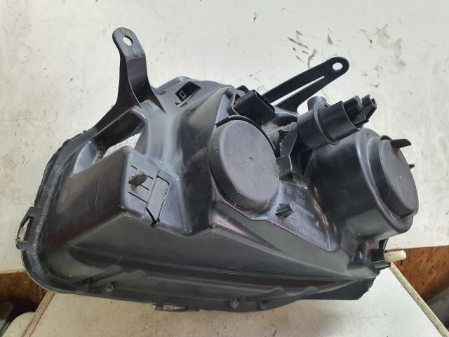 bontott DACIA DUSTER Jobb Fényszóró