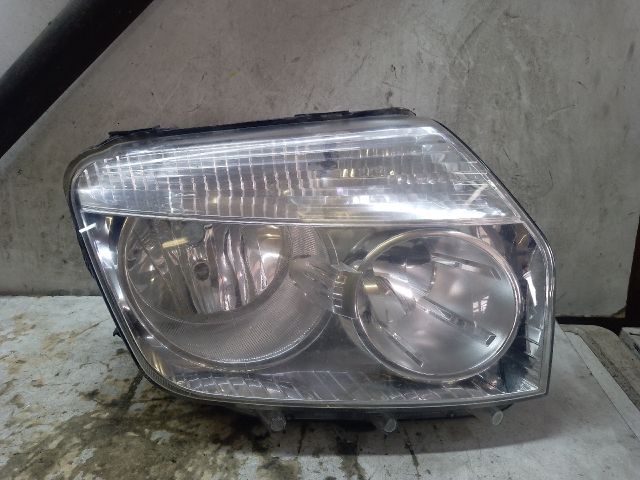 bontott DACIA DUSTER Jobb Fényszóró