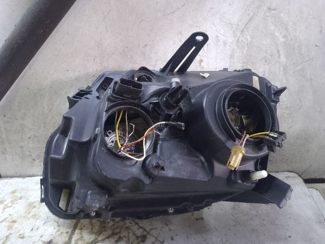 bontott DACIA DUSTER Jobb Fényszóró