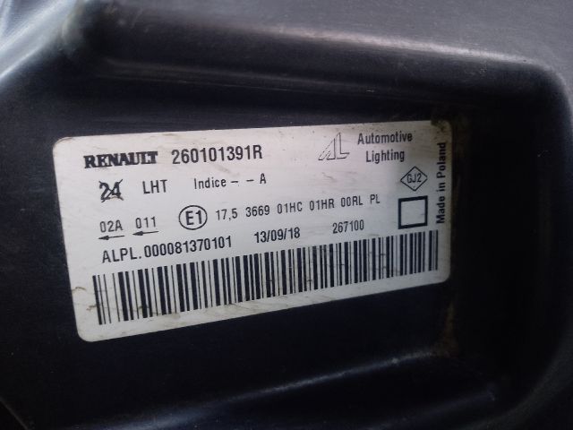 bontott DACIA DUSTER Jobb Fényszóró