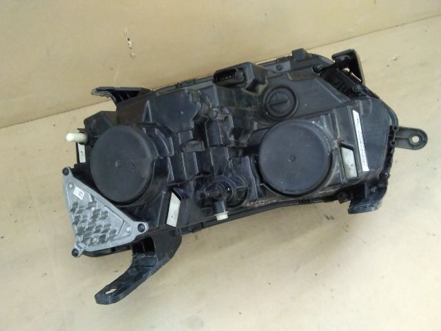 bontott DACIA DUSTER Jobb Fényszóró