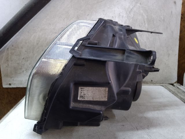 bontott DACIA DUSTER Jobb Fényszóró