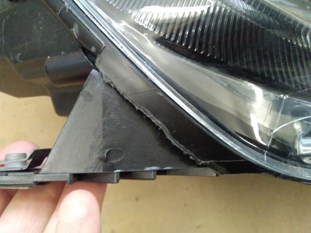 bontott DACIA DUSTER Jobb Fényszóró