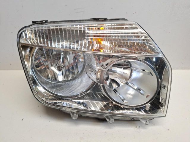 bontott DACIA DUSTER Jobb Fényszóró