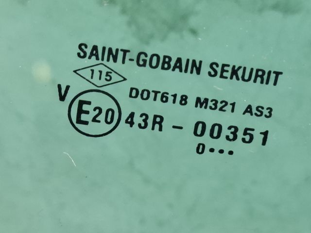 bontott DACIA DUSTER Jobb hátsó Ablak