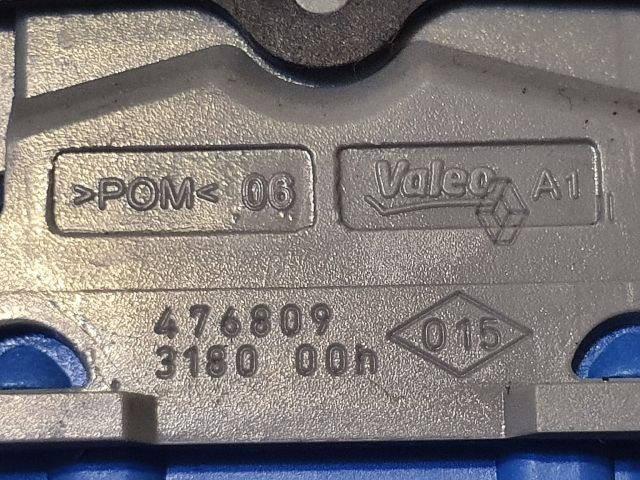 bontott DACIA DUSTER Jobb hátsó Ablakemelő Kapcsoló