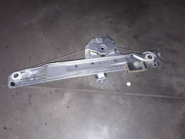 bontott DACIA DUSTER Jobb hátsó Ablakemelő Szerkezet (Elektromos)