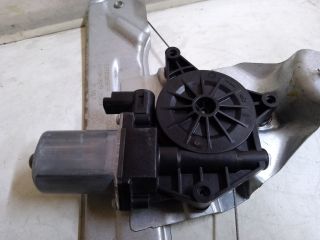 bontott DACIA DUSTER Jobb hátsó Ablakemelő Szerkezet (Elektromos)