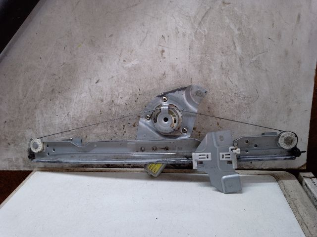 bontott DACIA DUSTER Jobb hátsó Ablakemelő Szerkezet (Elektromos)