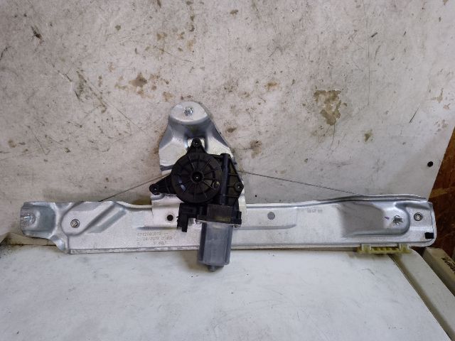 bontott DACIA DUSTER Jobb hátsó Ablakemelő Szerkezet (Elektromos)