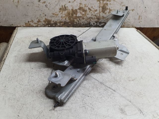 bontott DACIA DUSTER Jobb hátsó Ablakemelő Szerkezet (Elektromos)