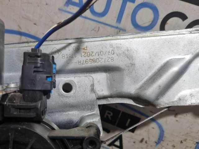 bontott DACIA DUSTER Jobb hátsó Ablakemelő Szerkezet (Elektromos)