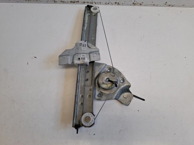 bontott DACIA DUSTER Jobb hátsó Ablakemelő Szerkezet (Elektromos)