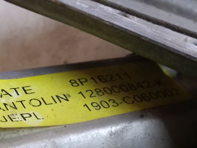 bontott DACIA DUSTER Jobb hátsó Ablakemelő Szerkezet (Elektromos)