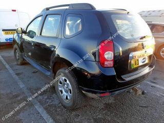 bontott DACIA DUSTER Jobb hátsó Ajtó Kárpit