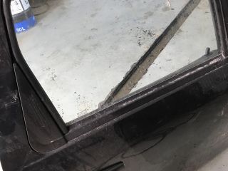 bontott DACIA DUSTER Jobb hátsó Ajtó (Részeivel)