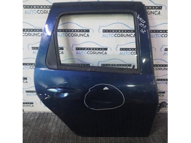 bontott DACIA DUSTER Jobb hátsó Ajtó (Üres lemez)