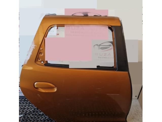bontott DACIA DUSTER Jobb hátsó Ajtó (Üres lemez)