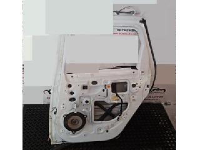 bontott DACIA DUSTER Jobb hátsó Ajtó (Üres lemez)