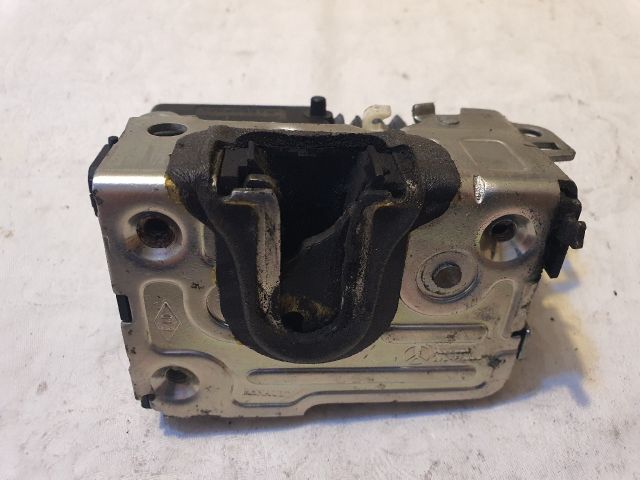 bontott DACIA DUSTER Jobb hátsó Ajtózár