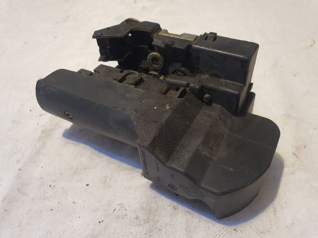 bontott DACIA DUSTER Jobb hátsó Ajtózár